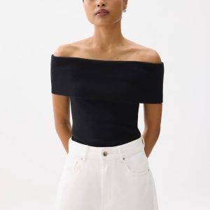 Fitted Off Shoulder Knit Top