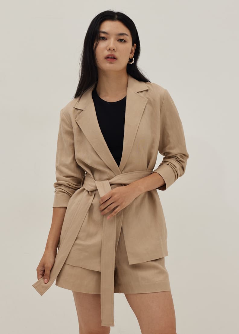 Linen Tailored Shorts - Image 5