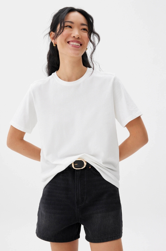 Simple Round Neck Tee - Image 4